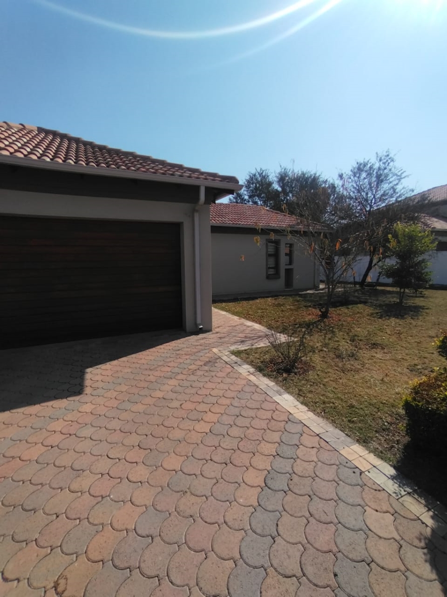 3 Bedroom Property for Sale in Ngwenya River Estate North West